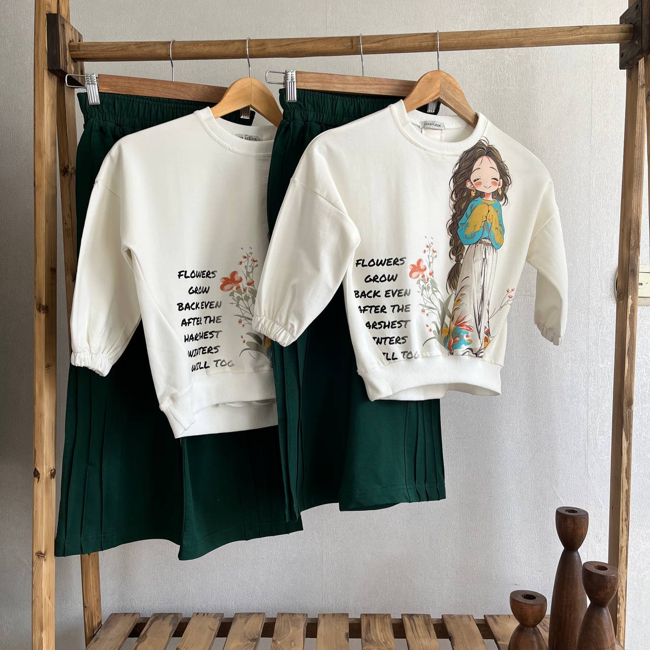 photo_2025-10-03_22-37-07 بلوز شلوار Flower girl دخترانه چاپی LUCKY LOOK - تصویر 1